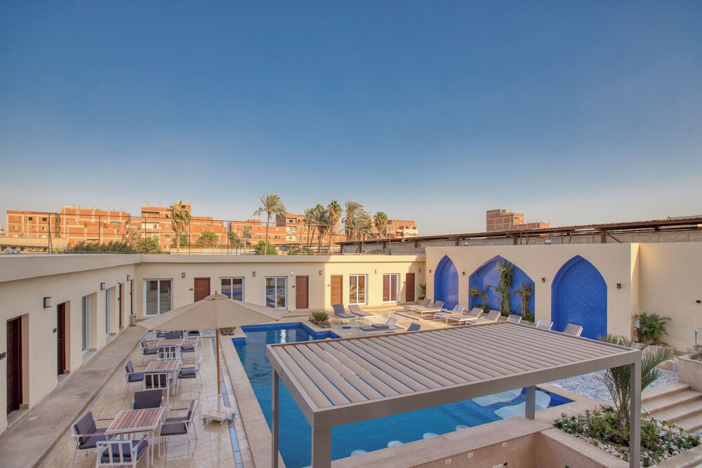 Mazar Pyramids Hotel 4/50