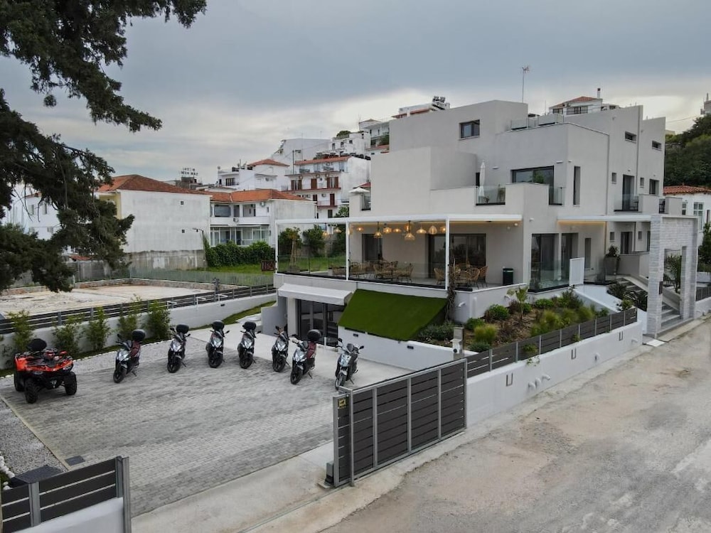 Niso Skiathos 5/103