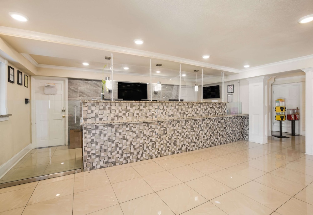 Bhagat Hotels Stone Mountain Atlanta BW Signature Collection 5/35