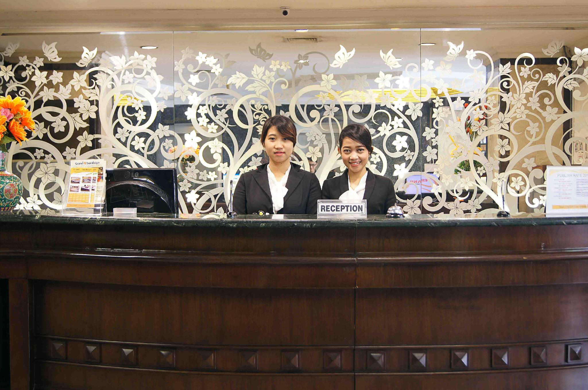 Grand Surabaya 7/33
