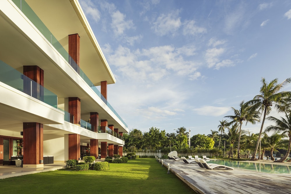 Under The Stars Luxury Apartments 27/32
