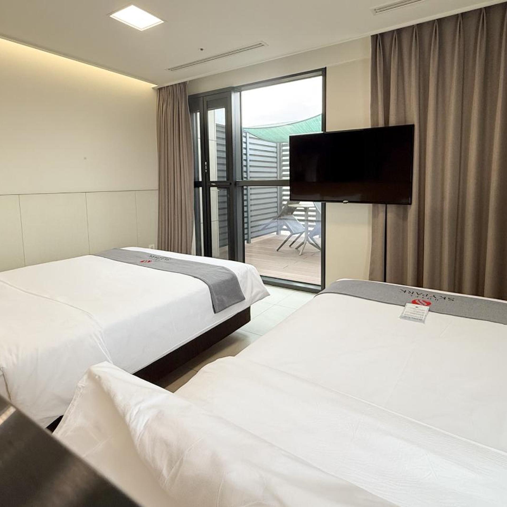 غرفة ديلوكس بشرفة، Hotel Skypark Daejeon I 9/10