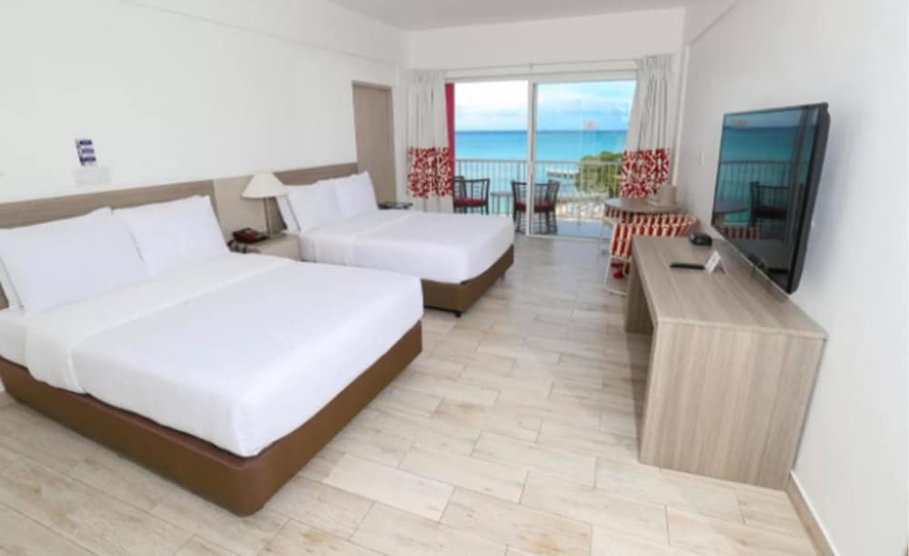 Grand Decameron Cornwall Beach, A Trademark All Inclusive 19/50