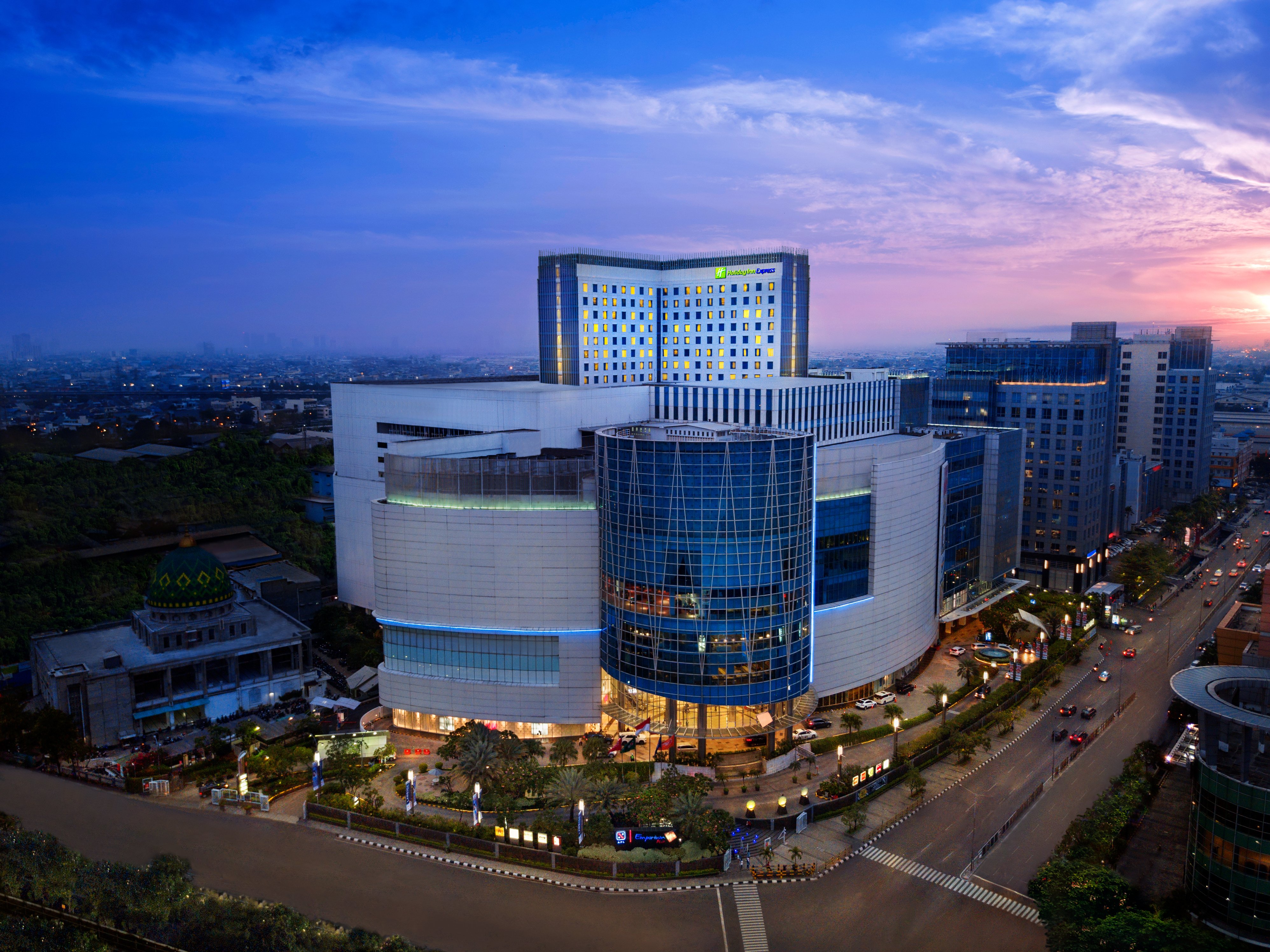 Holiday Inn Express Jakarta Pluit Citygate in JAKARTA