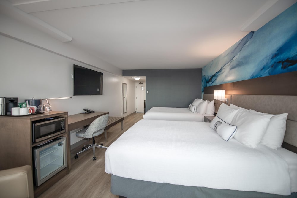 Coast Bastion Hotel 5/50