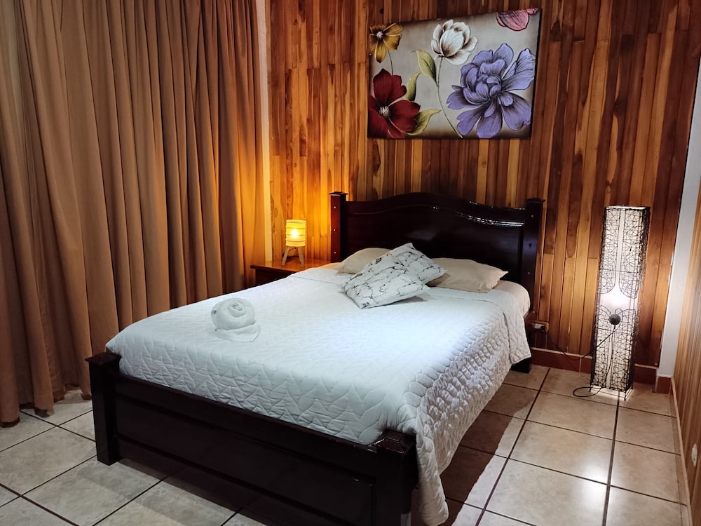 Natural Pacific Suites 7/35