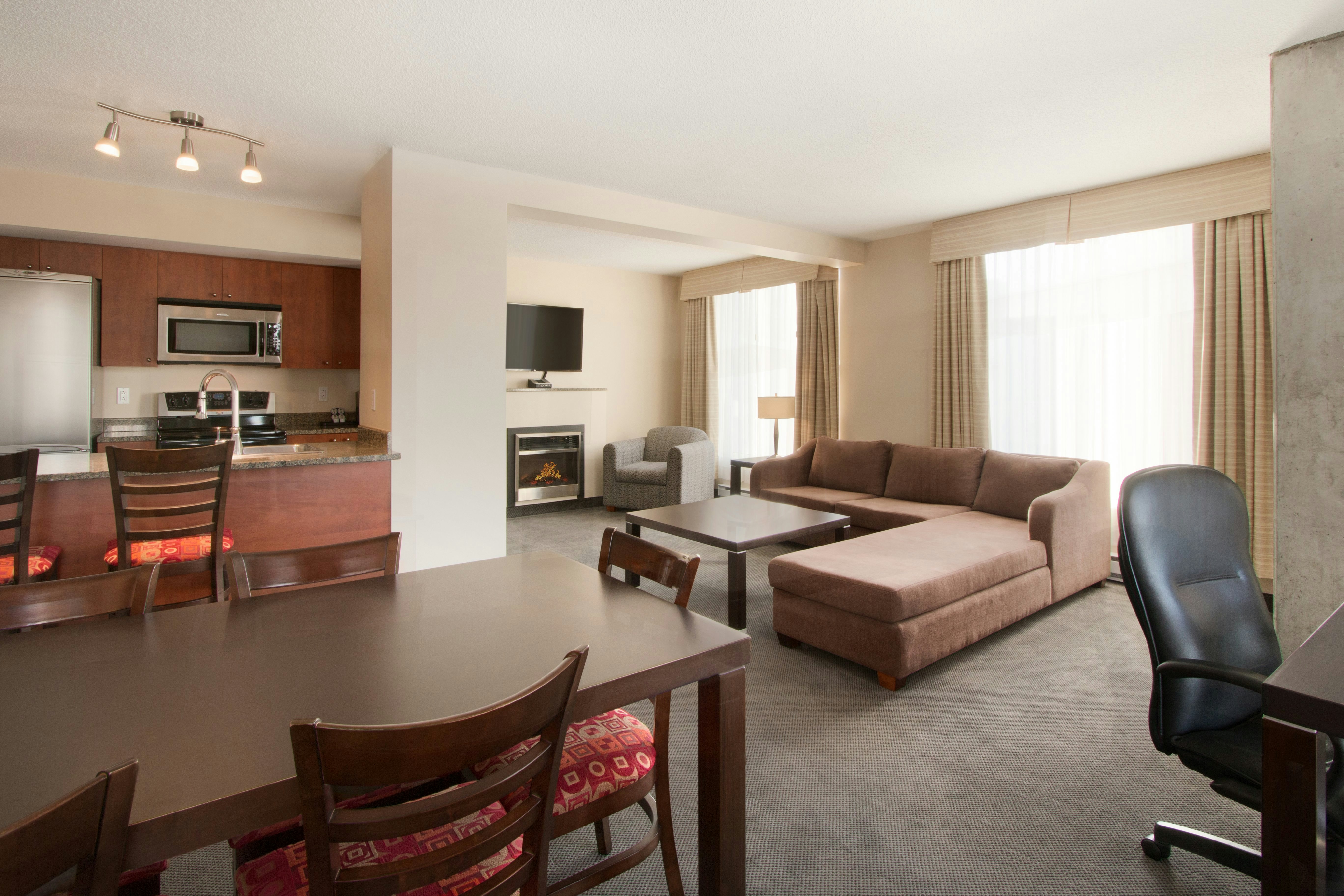 Embassy Suites By Hilton Montreal 45/81