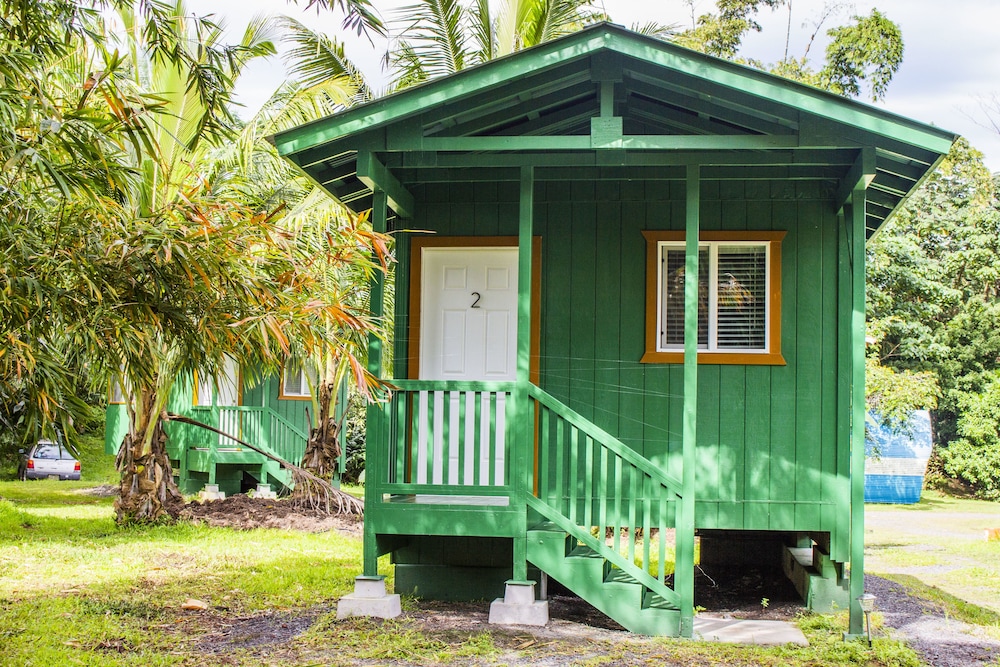 Hawaiian Sanctuary 2/50