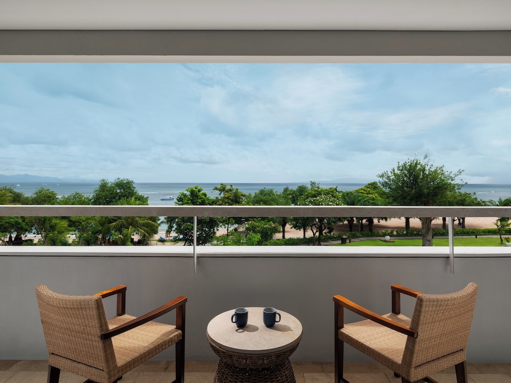 Bali Beach Hotel 37/50