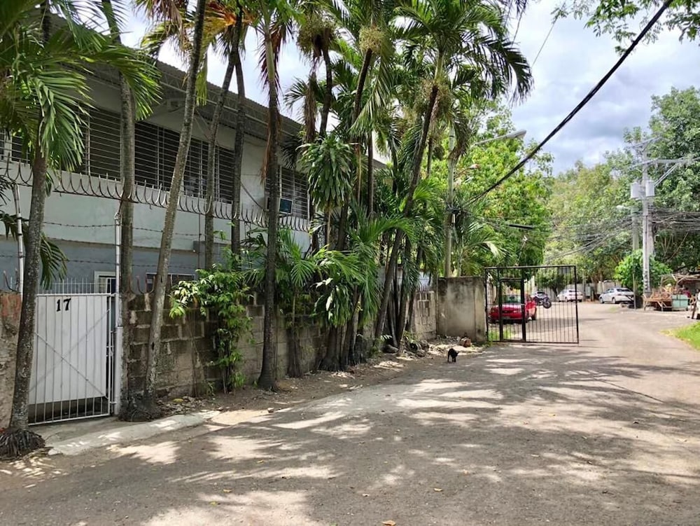 Prestigio Hotel Apartments 36/41