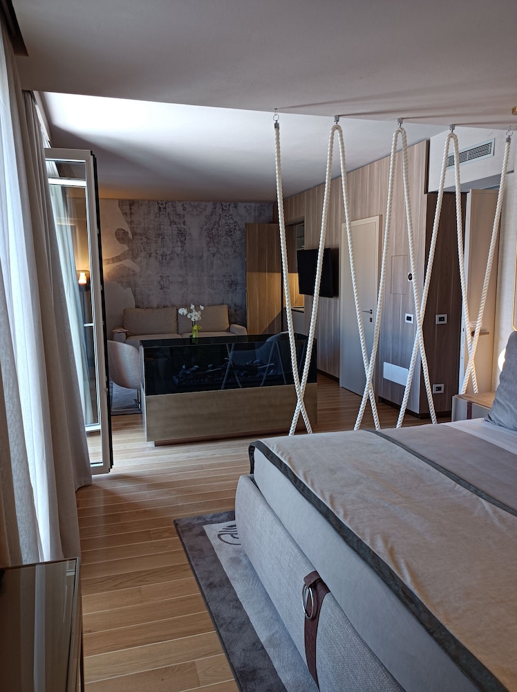 Miramare Suites 20/42