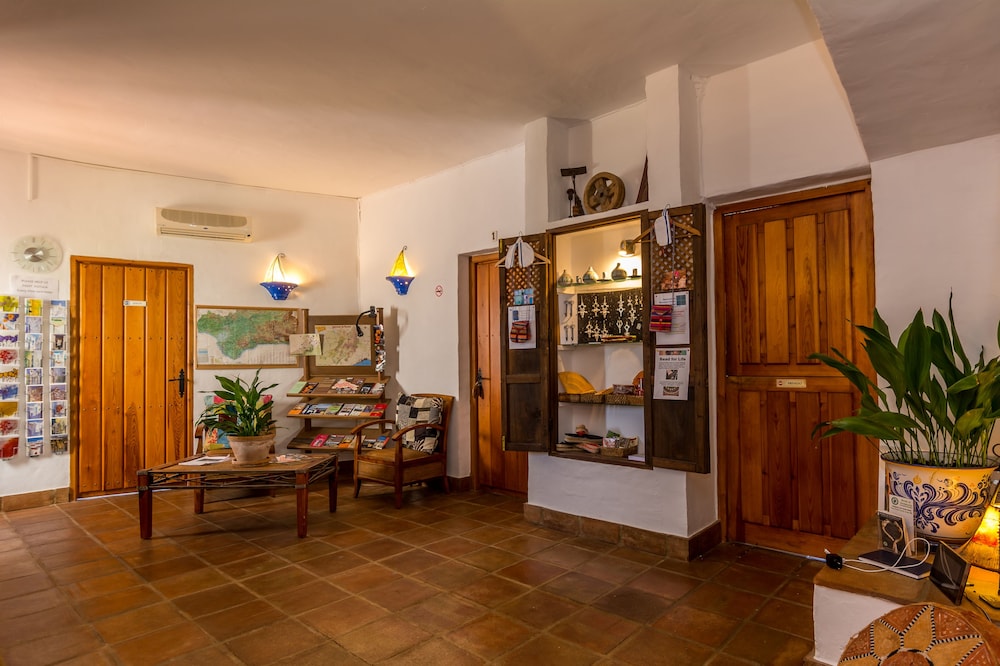 Hotel Los Castanos 11/50
