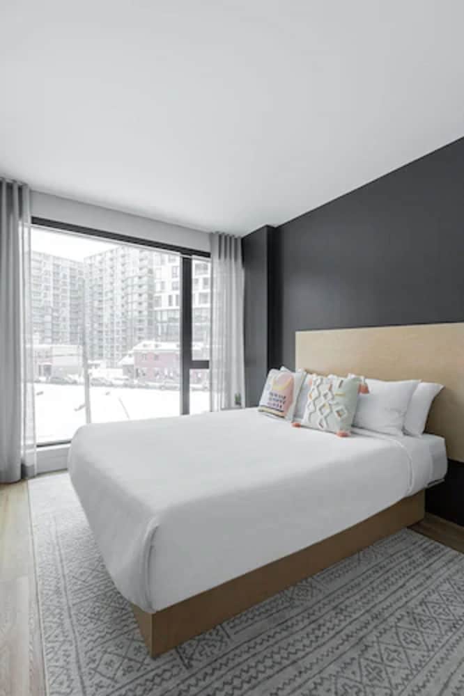 EXECUTIVE, APARTMENT, QUEEN BED, KITCHEN