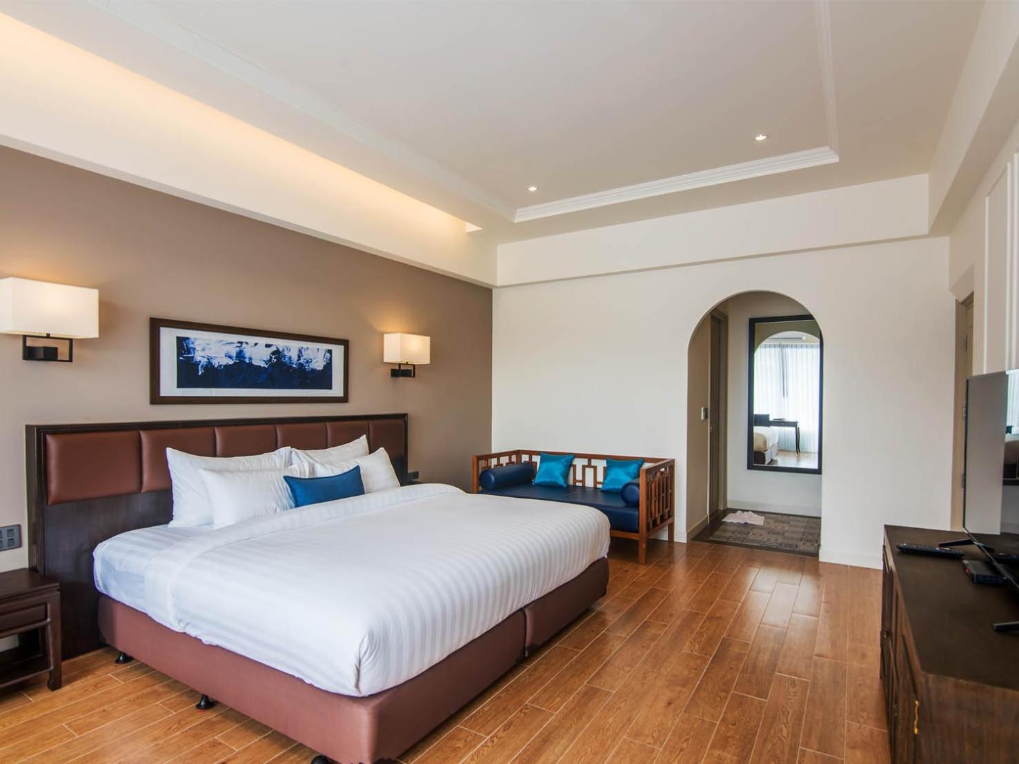 Family Suite, Nai