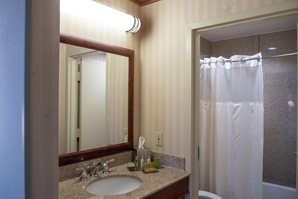 Inn at the Colonnade Baltimore a DoubleTree by Hilton Hotel 22/96