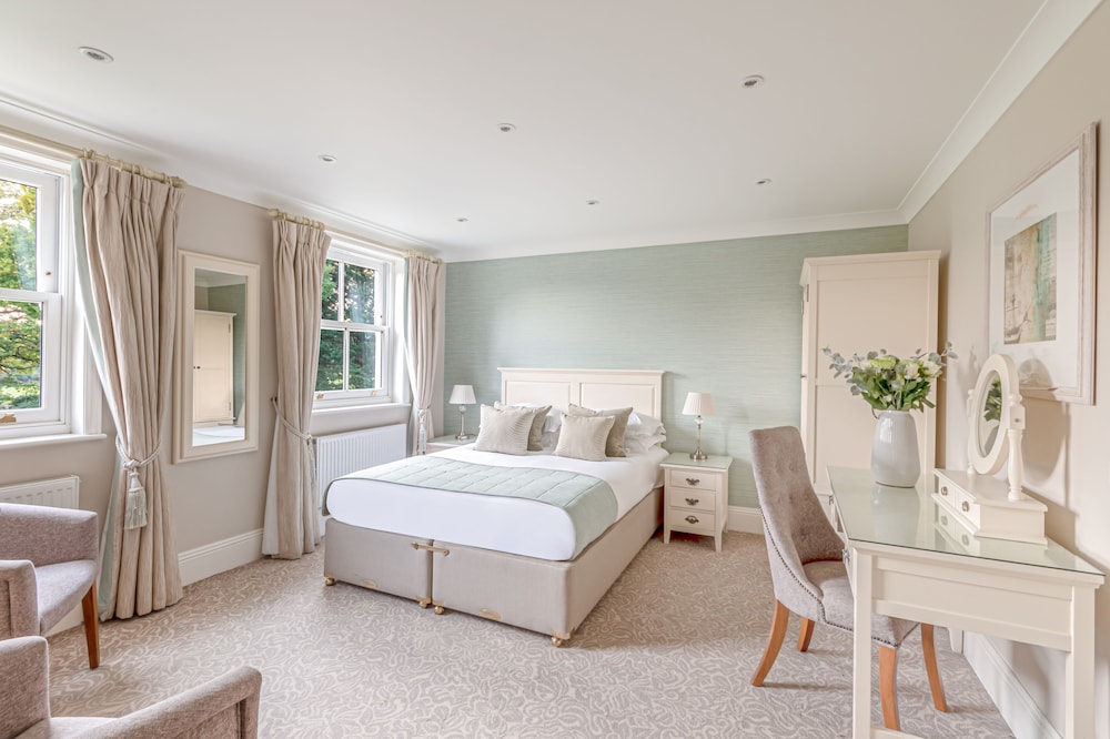 Bartley Lodge Hotel 17/58