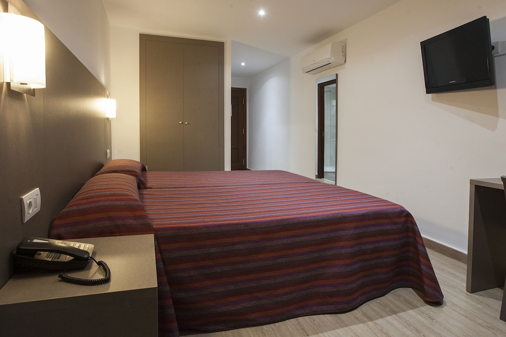 Hotel Montesol 18/64