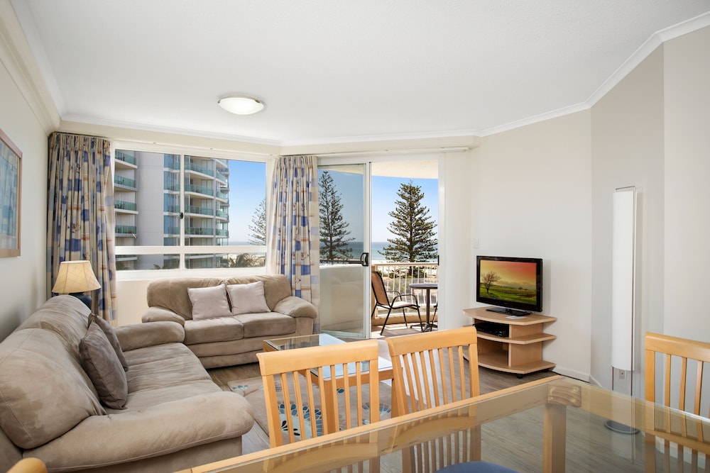 Kirra Beach Apartments 47/78