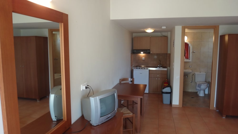 Dia Apartments 40/60