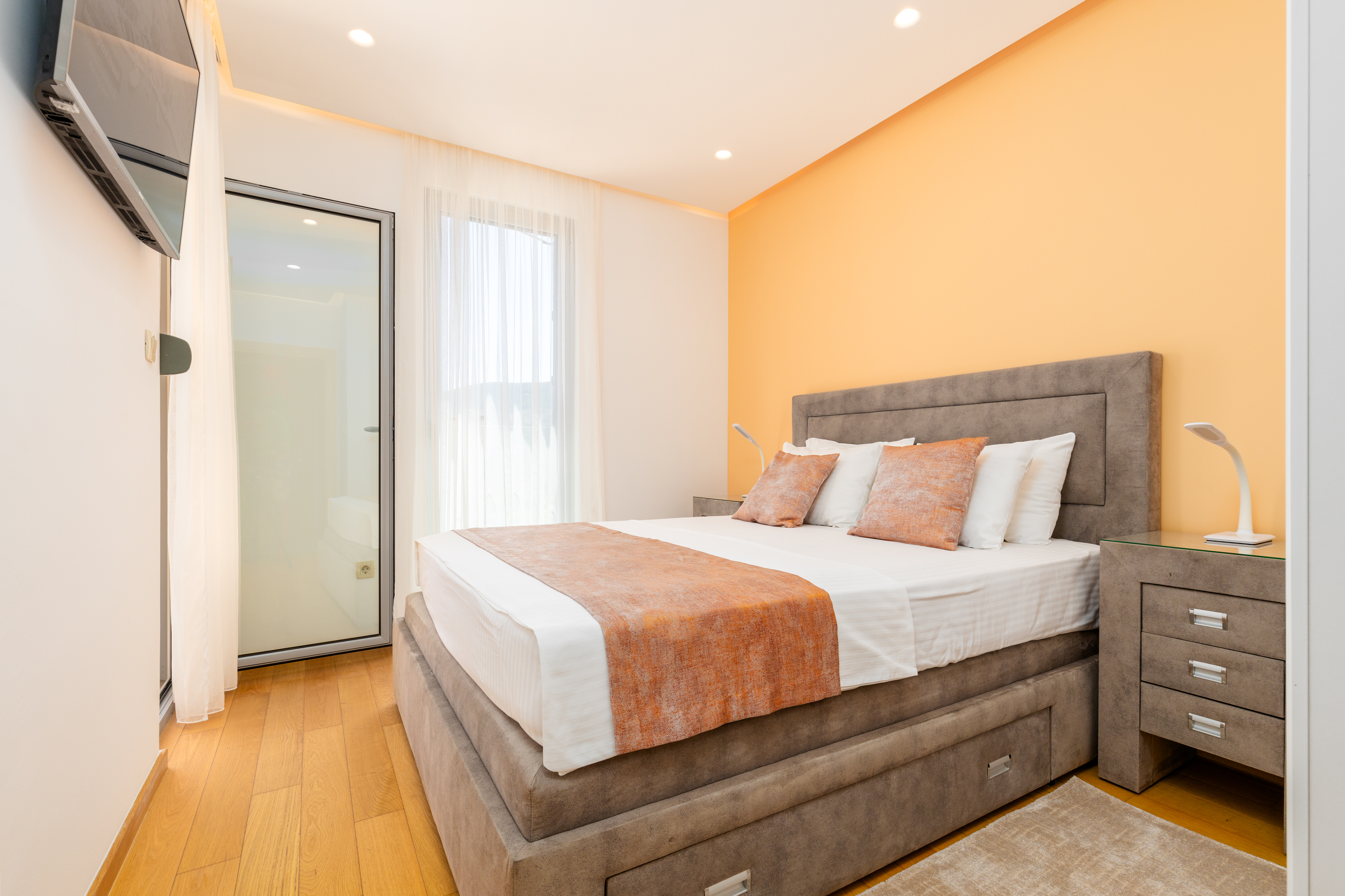 2 Bedrooms, Nook, Family, Apartment