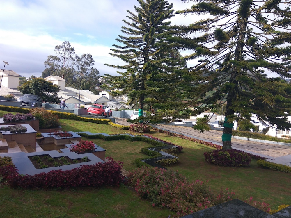 Sterling Ooty Fern Hill 47/50