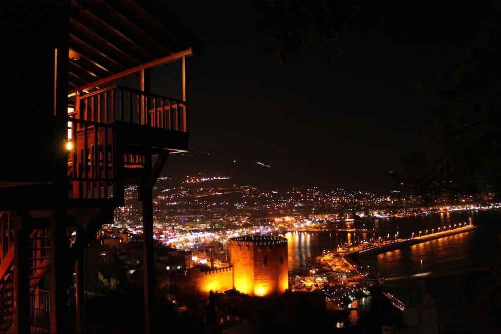 Hotel Villa Turka 38/50