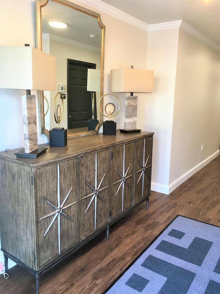 Stay Plus Extended Stay Suites 7/33