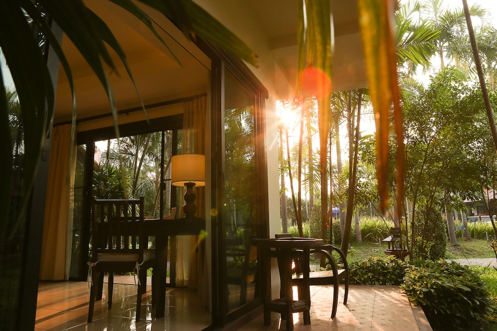 Horizon Village and Resort Chiang Mai photo1