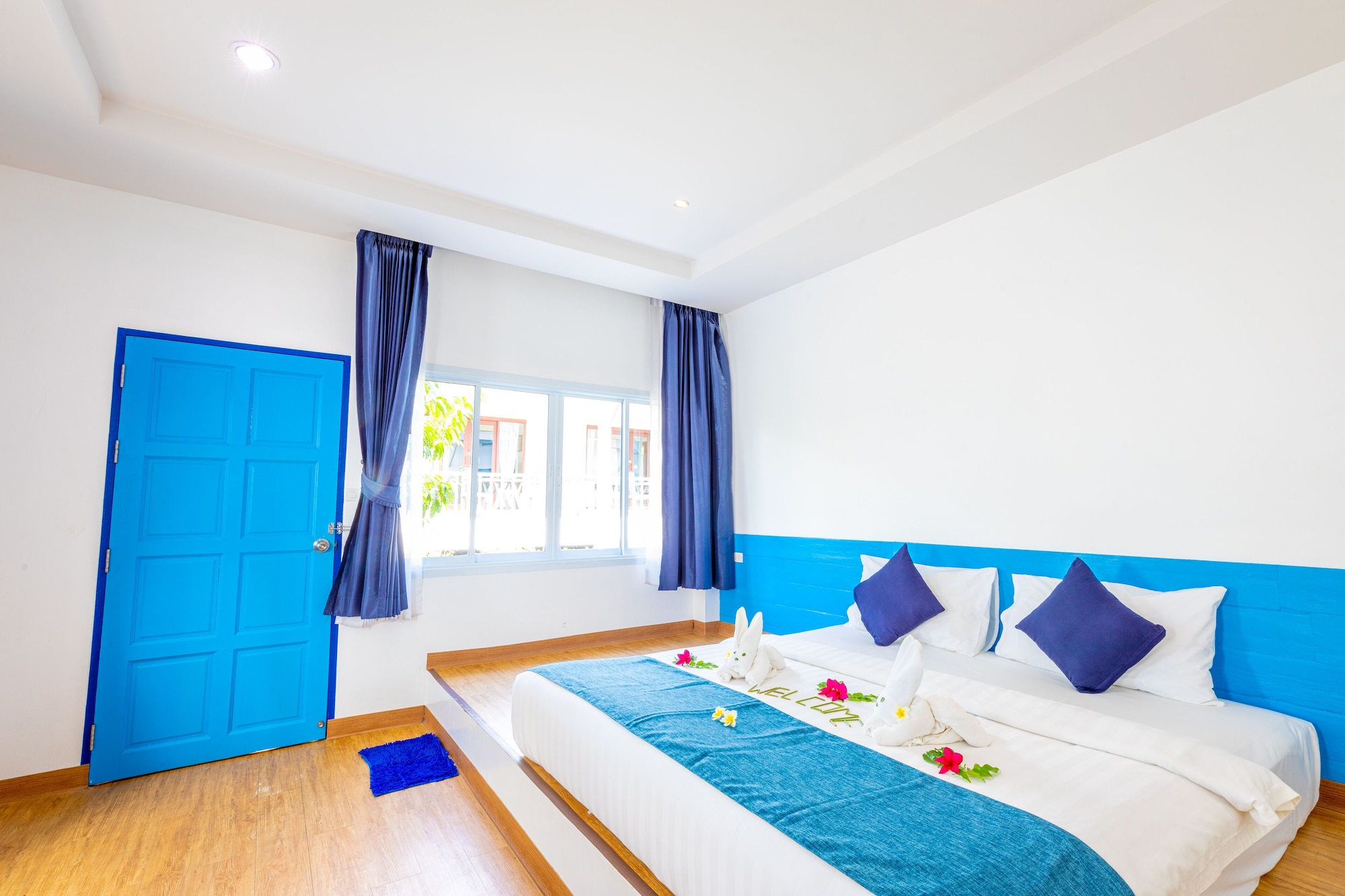 BASIC, TRIPLE, MULTIPLE BEDS, GARDEN VIEW