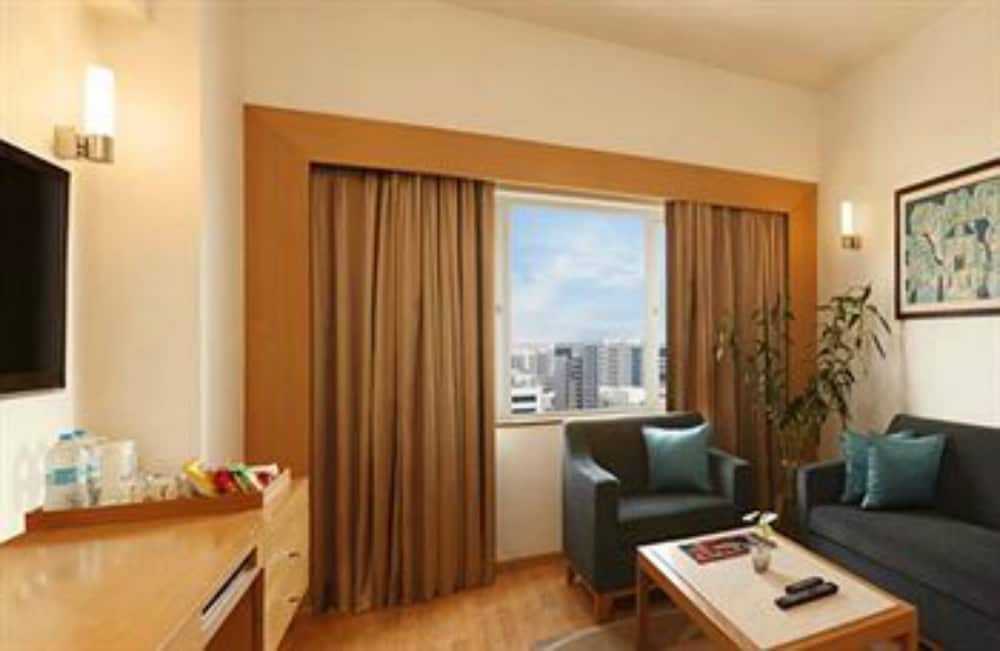 Lemon Tree Premier Hitec City 34/61
