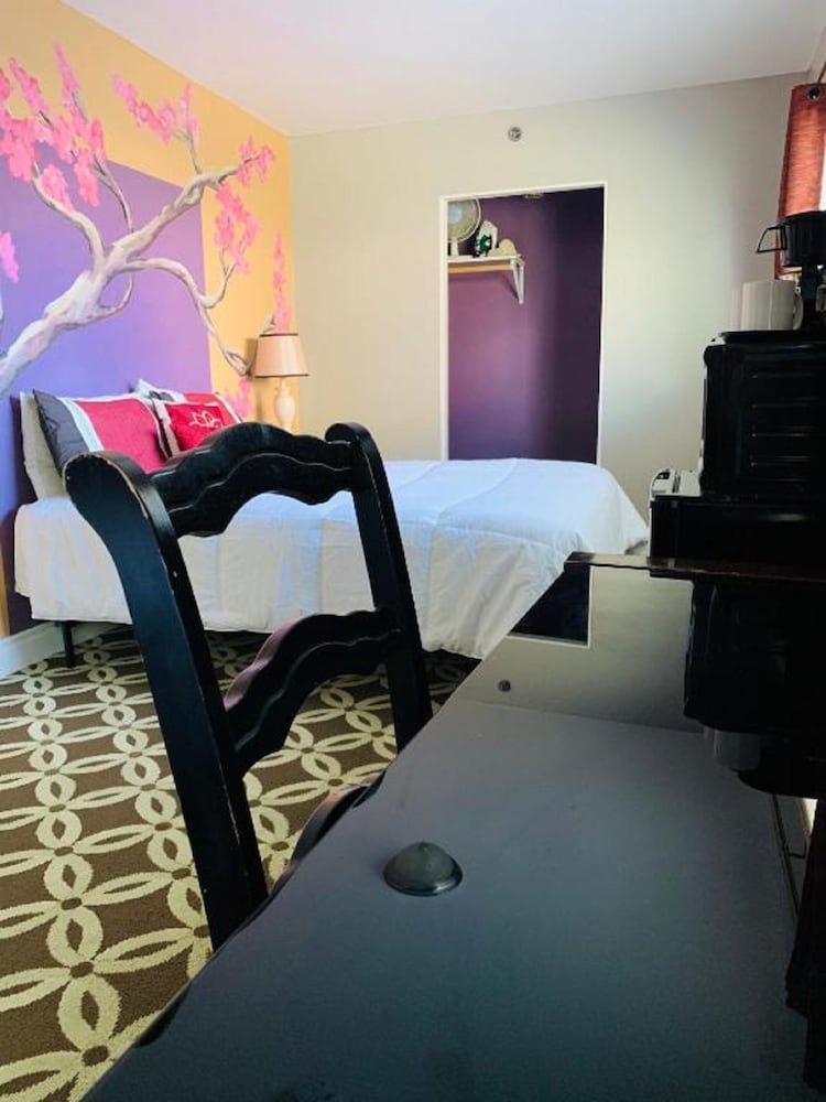 Anchorage Downtown Hotel 26/34