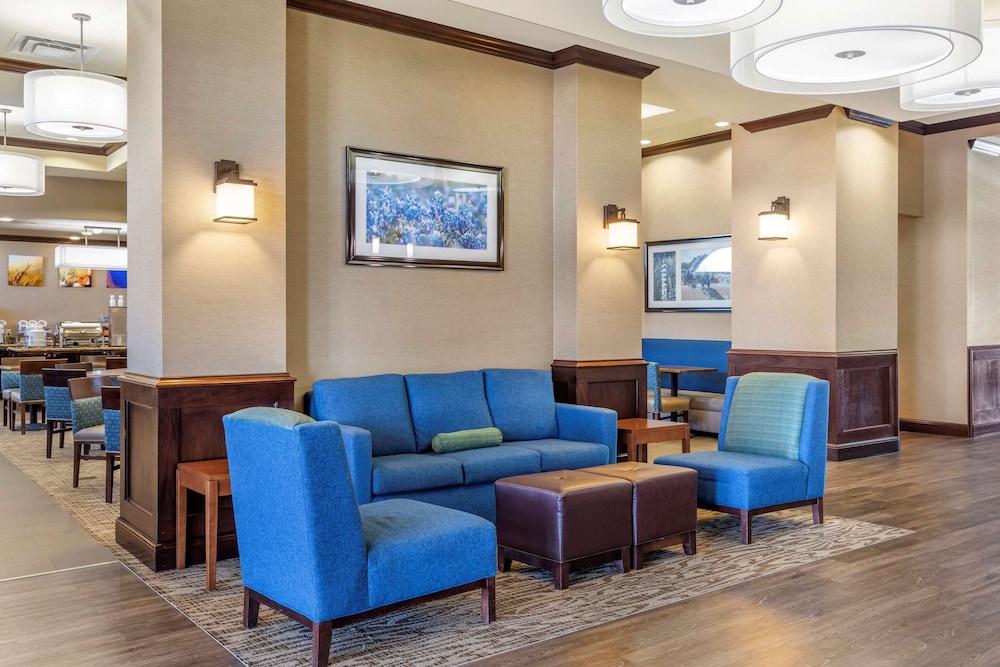 Comfort Suites Frisco 21/39