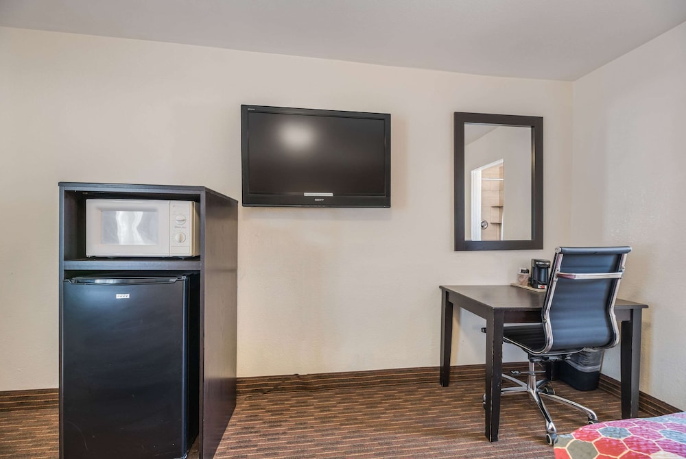 Rodeway Inn Downtown 26/31