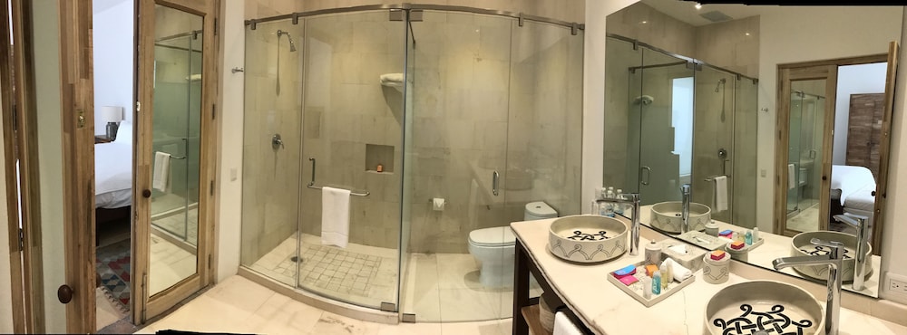 Hotel Boutique Casareyna 38/67