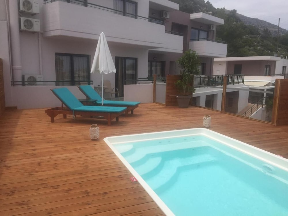 Katrin Suites - Adults Only 45/50