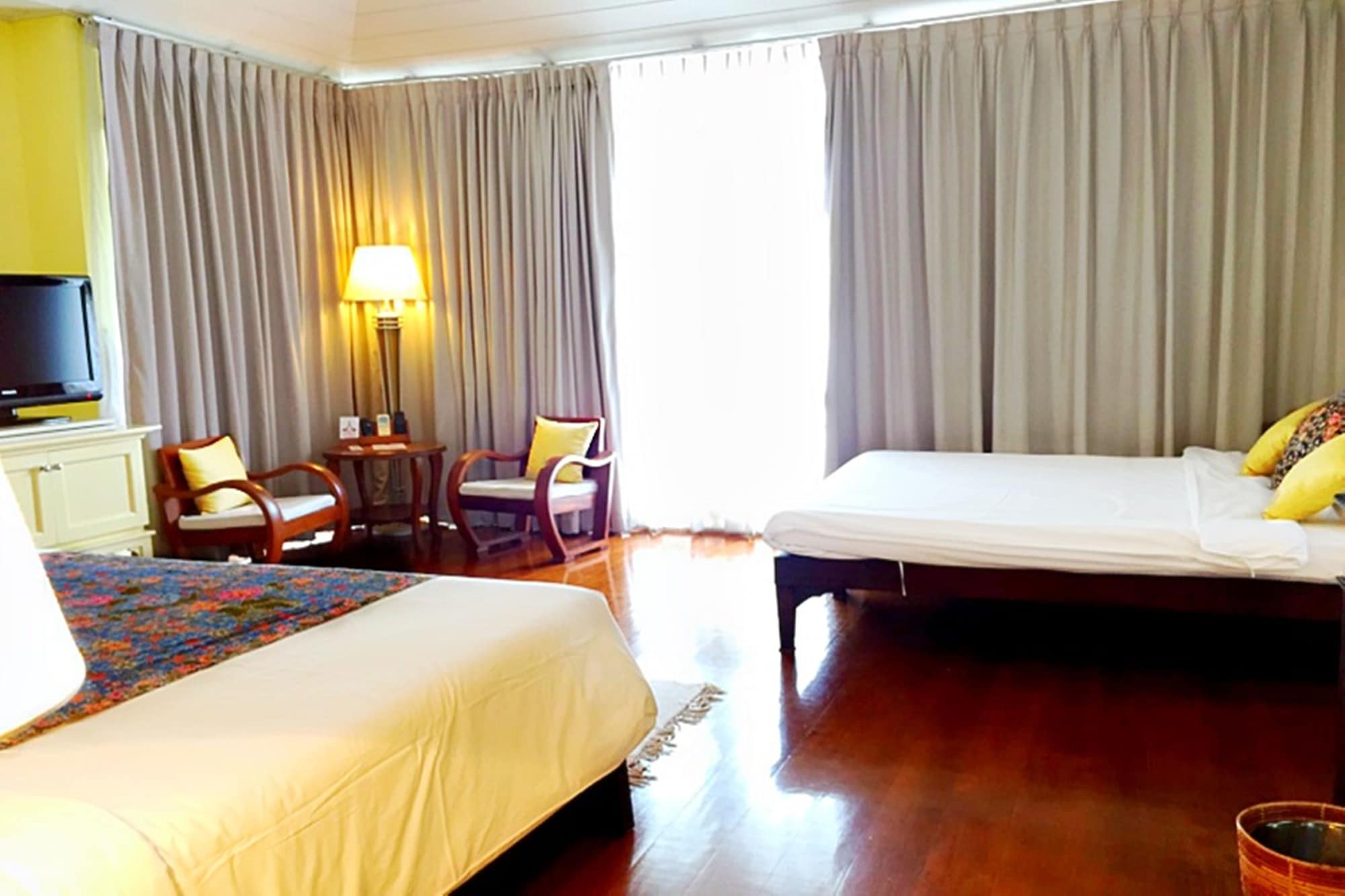 Courtyard, Triple, 1 Double and 1 Single Bed