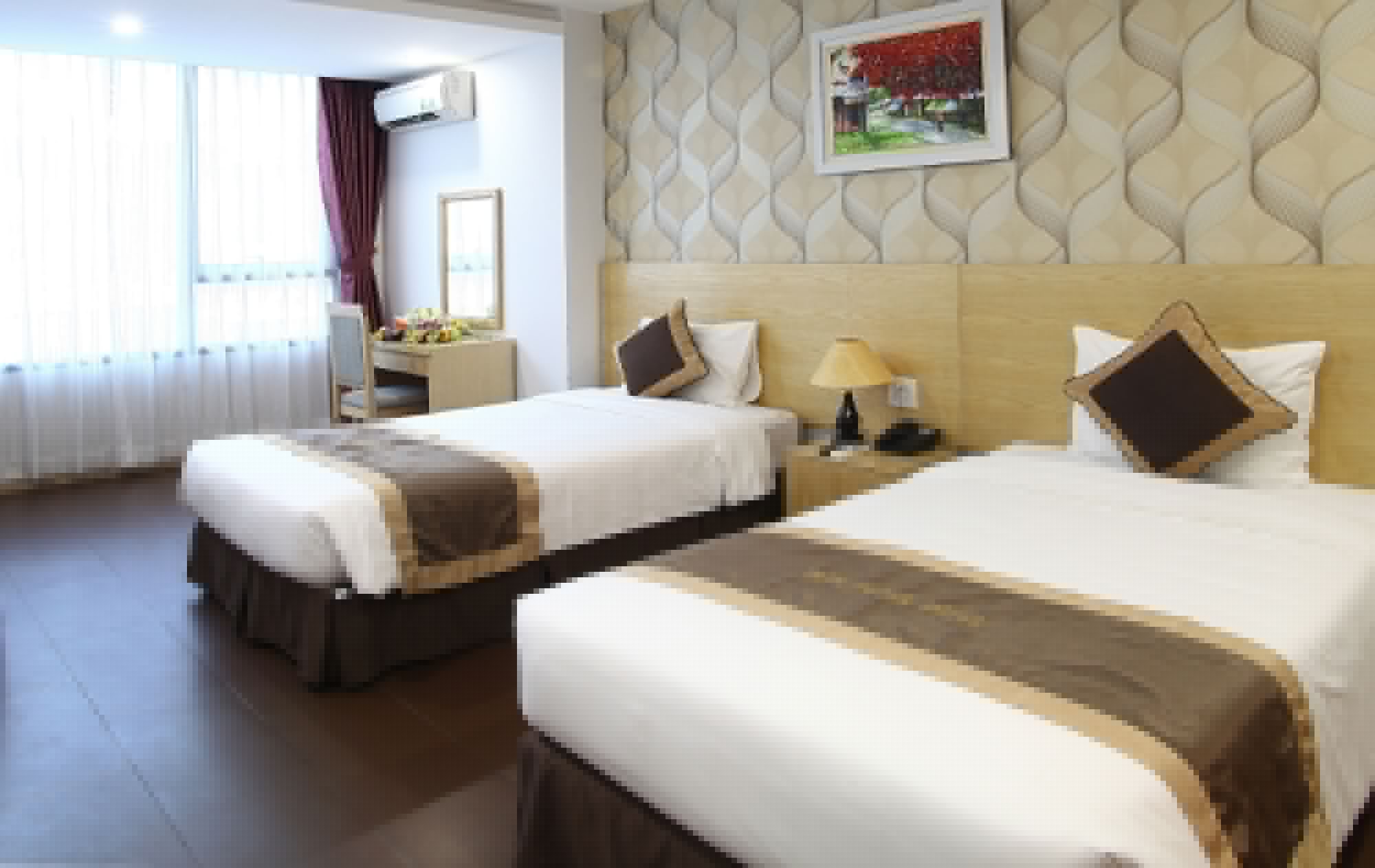DELUXE, TWIN BEDS