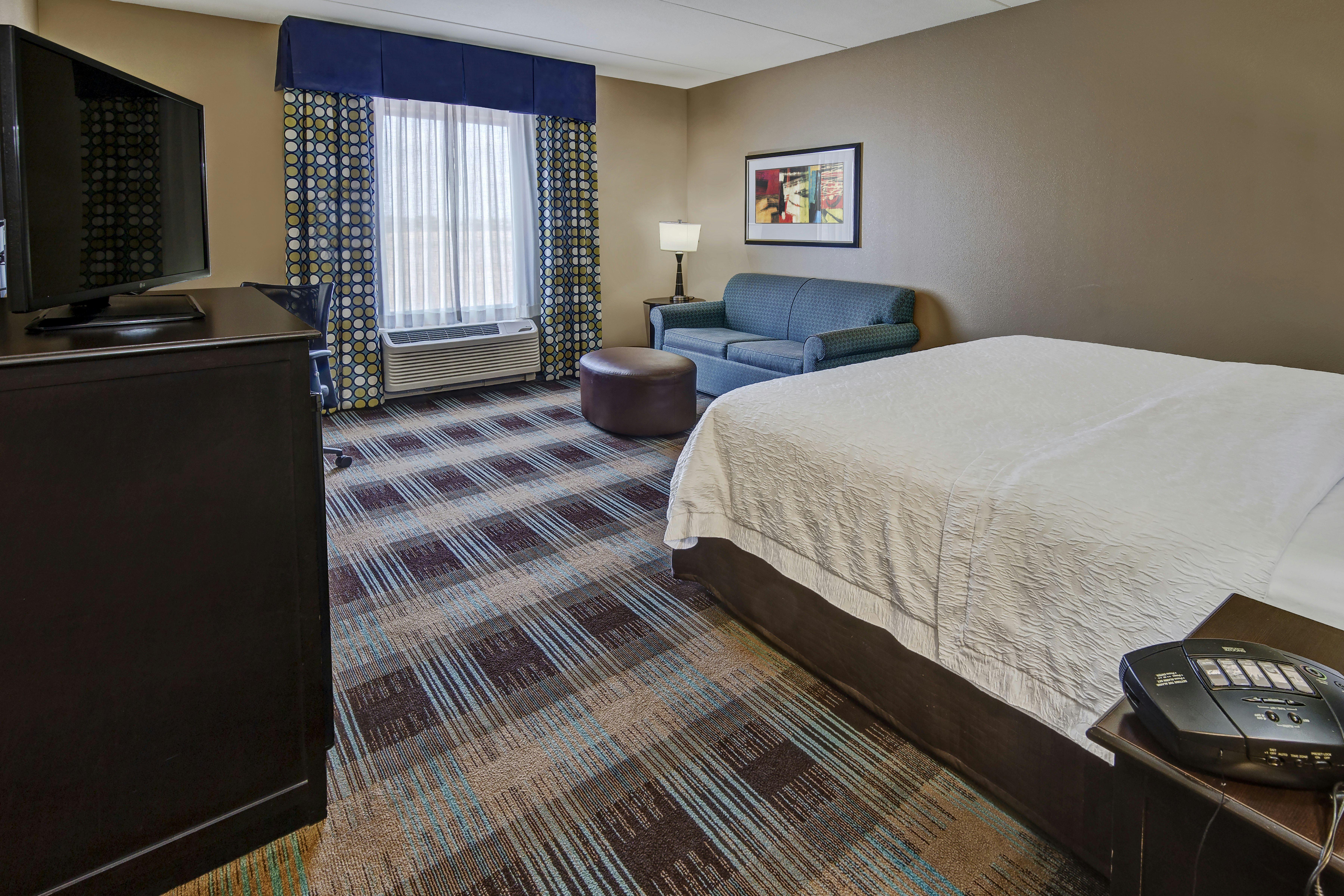 Room, King Bed, Sofa