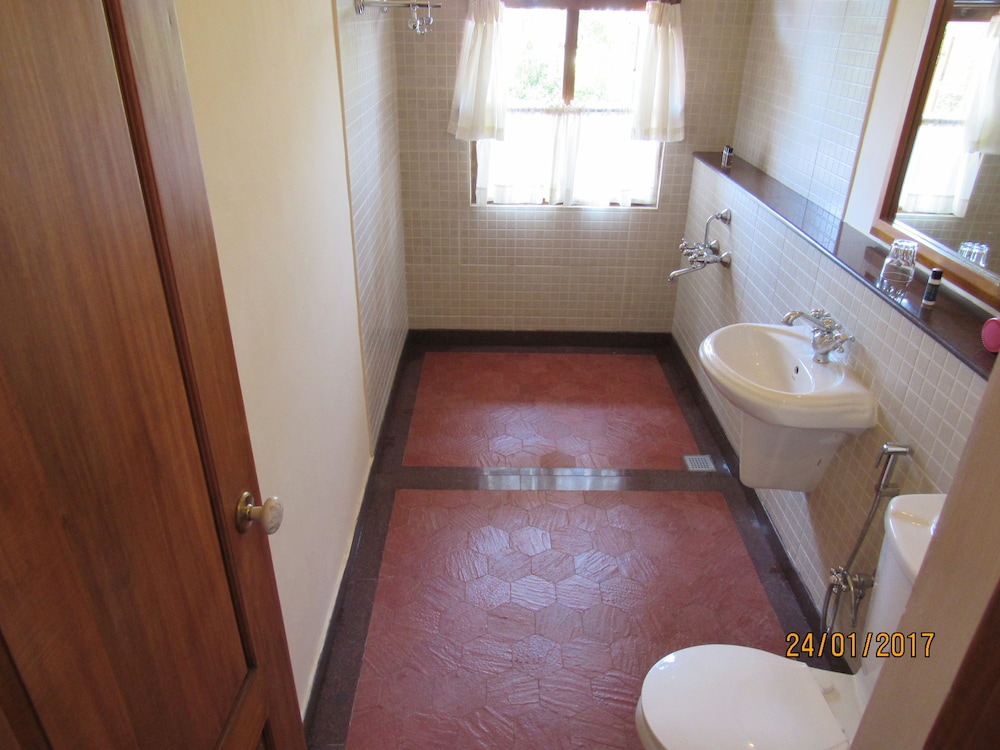 The Windermere Estate 45/47