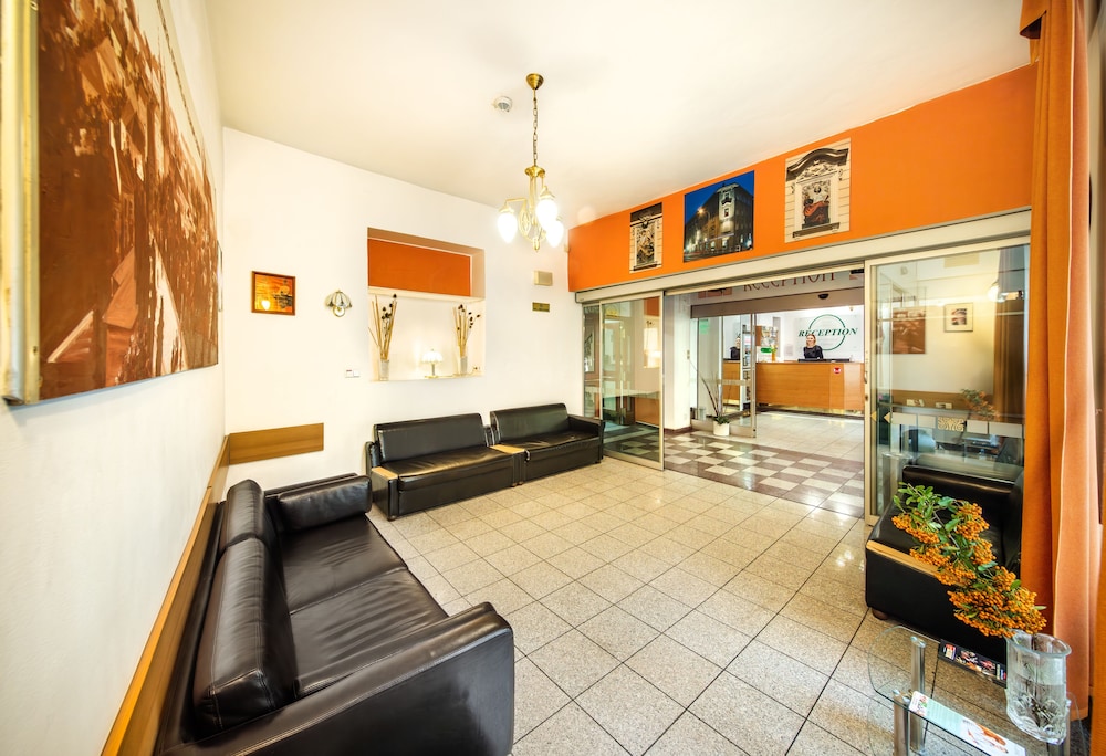 Hotel Golden City Garni 44/55