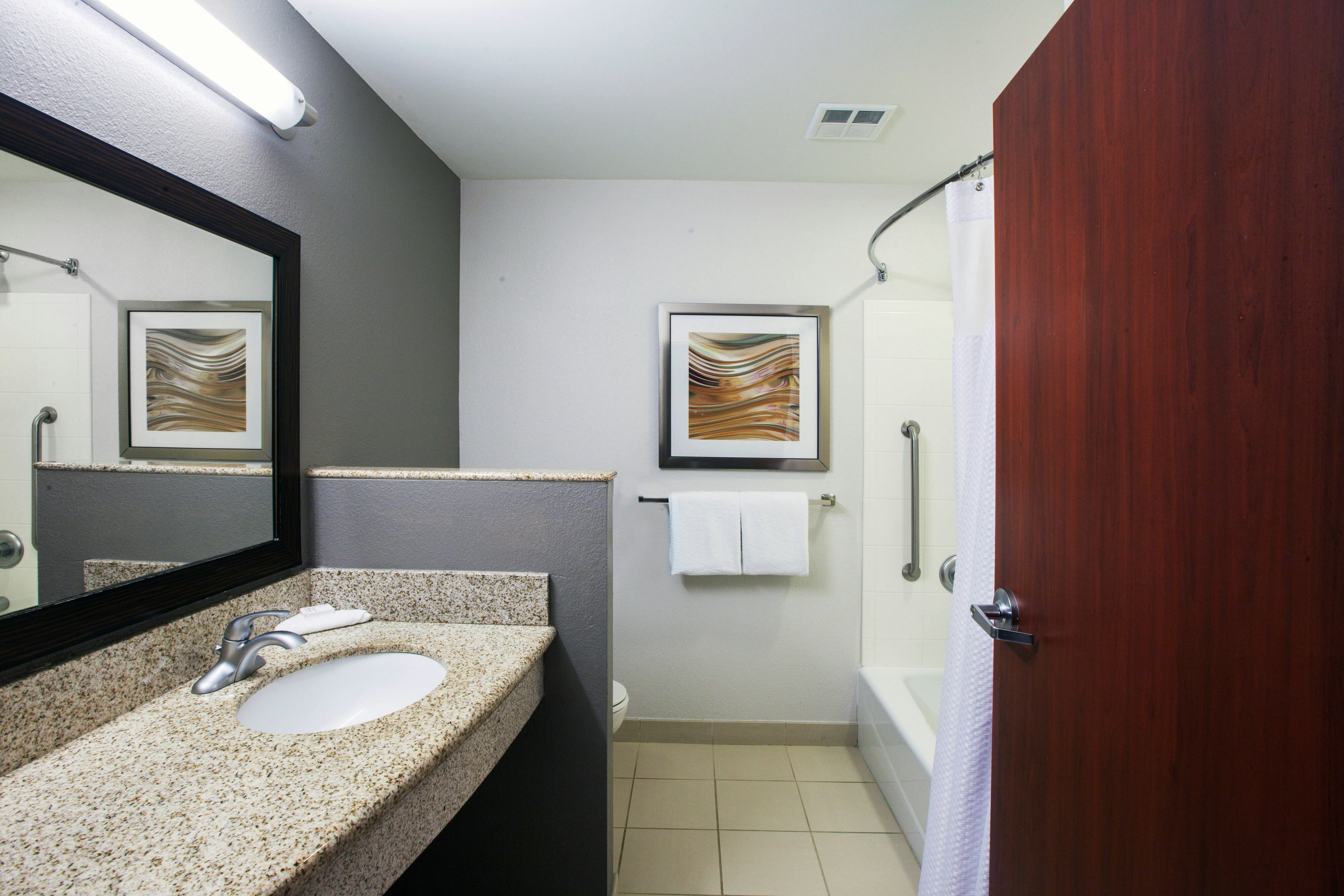 Courtyard Tulsa Woodland Hills 50/56