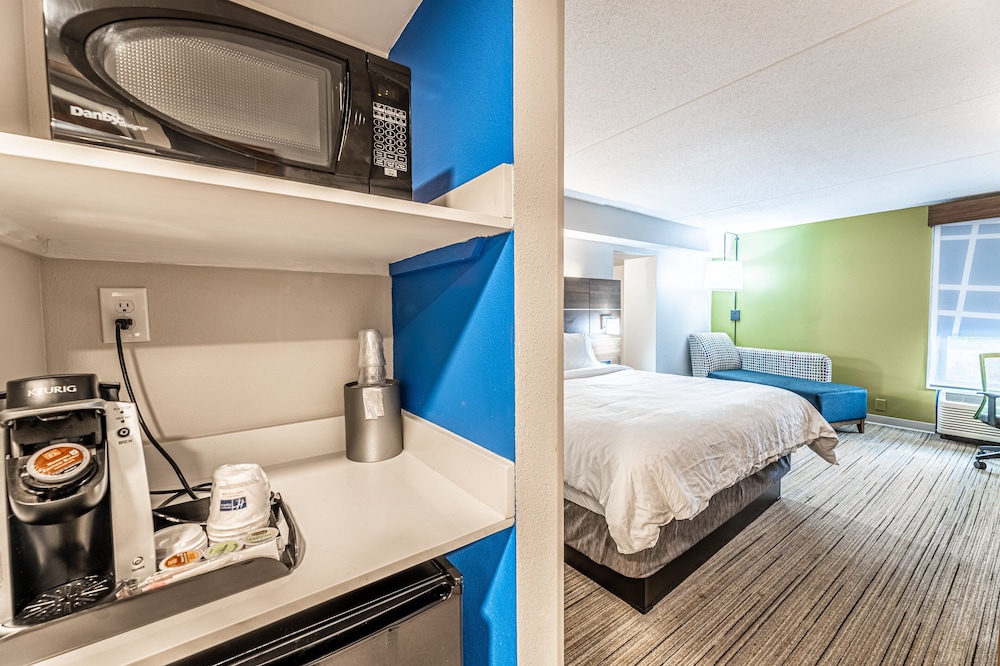 Holiday Inn Express Indianapolis South 29/54