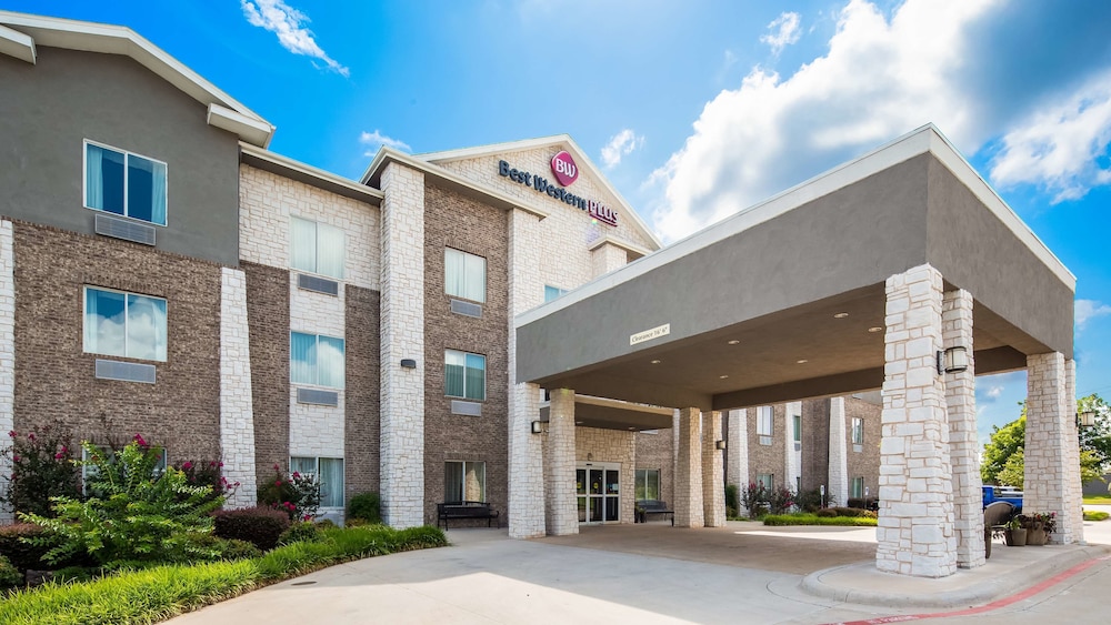 Best Western Plus Sand Bass Inn & Suites 5/52