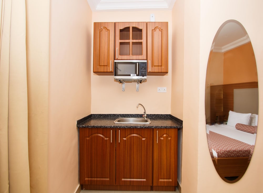 Prestige Suites 35/35