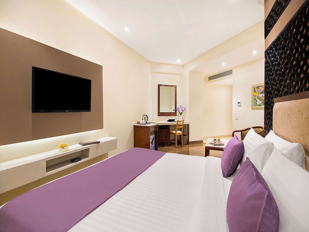 HRJ Sarovar Portico Indore 14/35