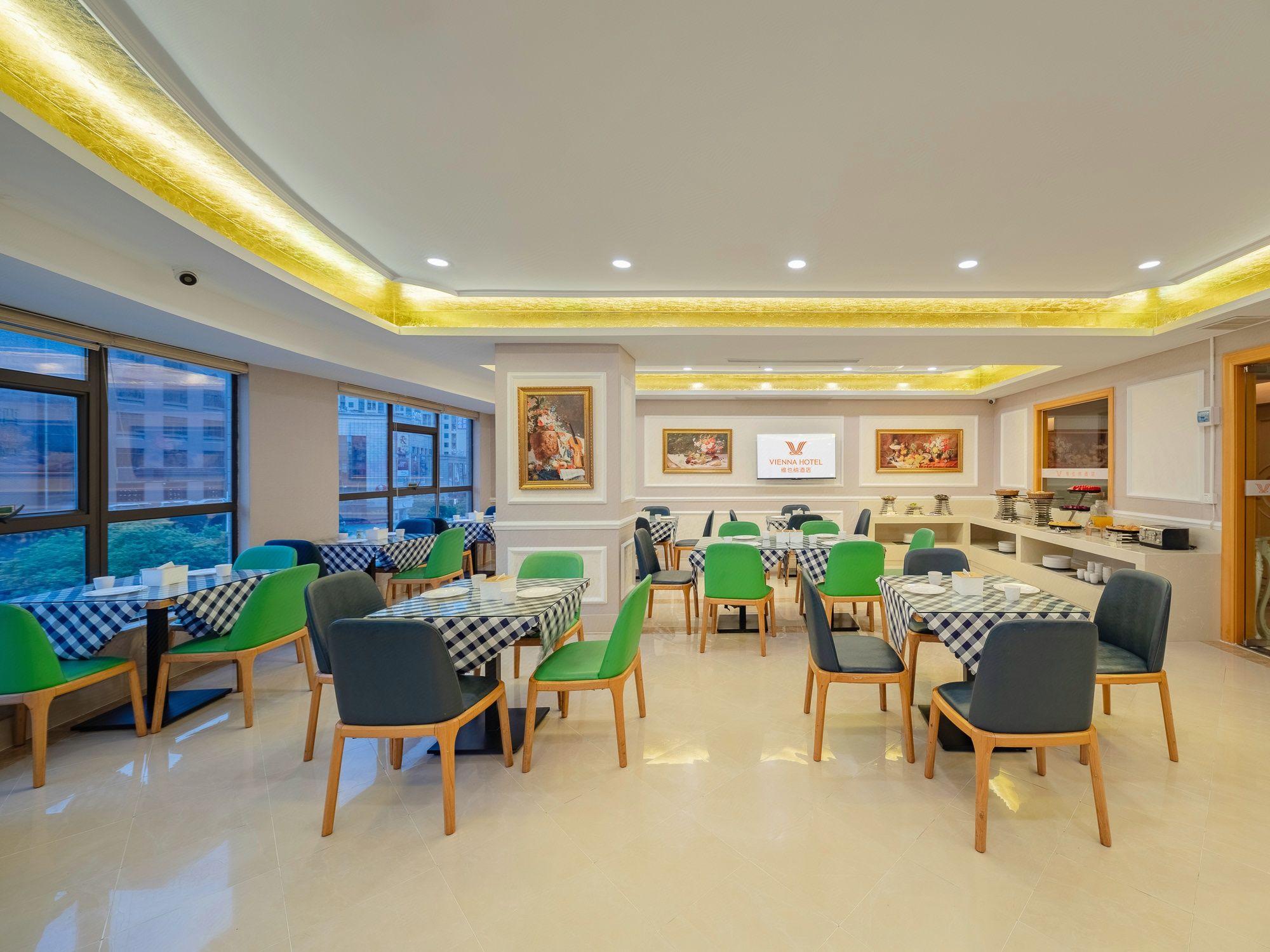 Vienna Hotel (Dongguan Dongkeng Wenge) 31/37