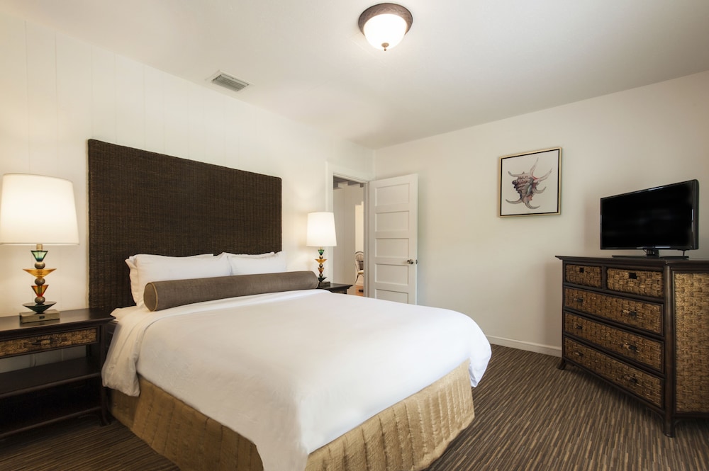 Beachcomber Oceanfront Resort Villas 21/71