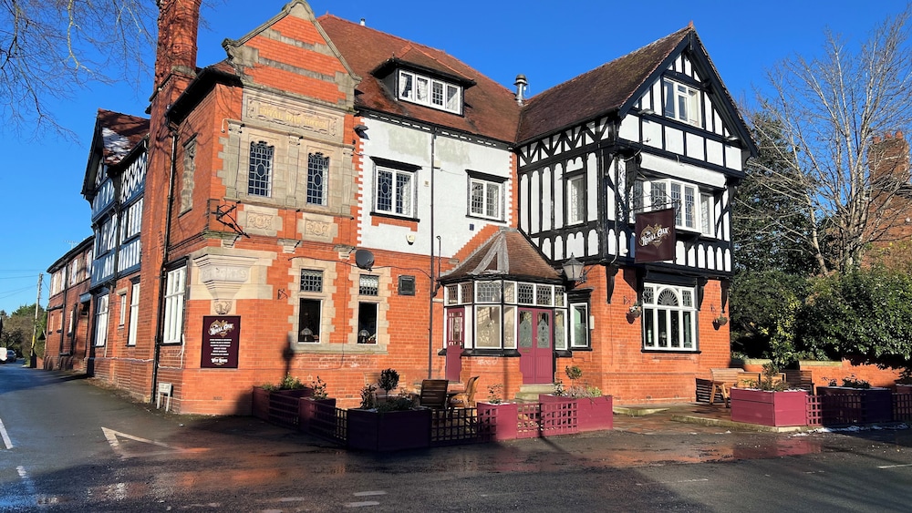 The Royal Oak Hotel And Restaurant 2/49