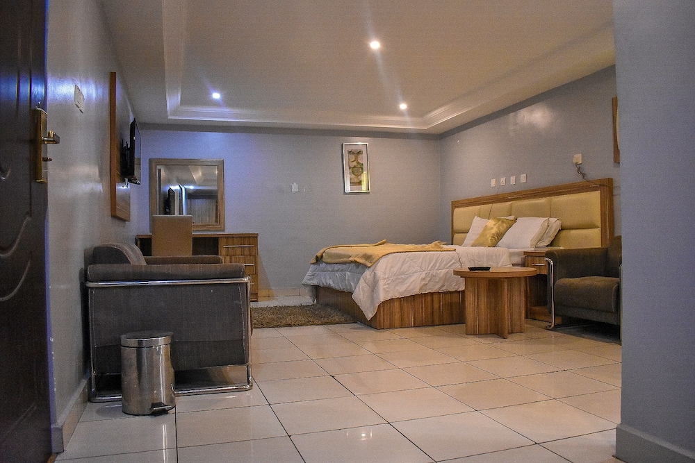 Dublina Suites 22/33