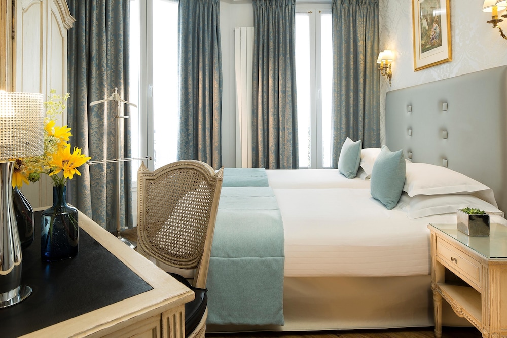 Hotel Plaza Elysees 18/50